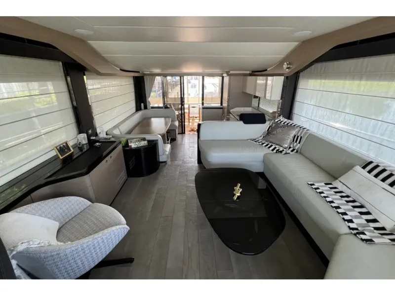 Slide: The Image of Absolute NAVETTA 58 2024 - 35