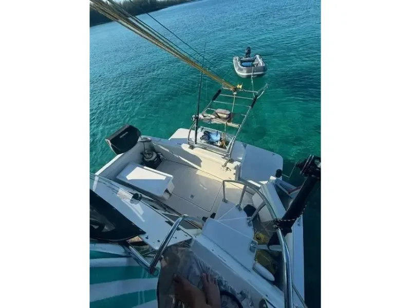 Slide: The Image of Carver 400 AFT Cockpit 1998 - 2