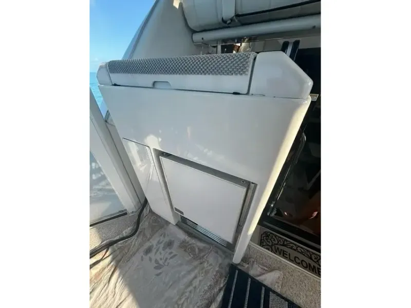 Slide: The Image of Carver 400 AFT Cockpit 1998 - 4