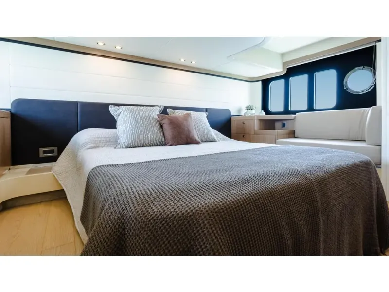 Slide: The Image of Absolute 50 FLY 2017 - 14