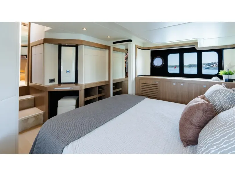 Slide: The Image of Absolute 50 FLY 2017 - 15