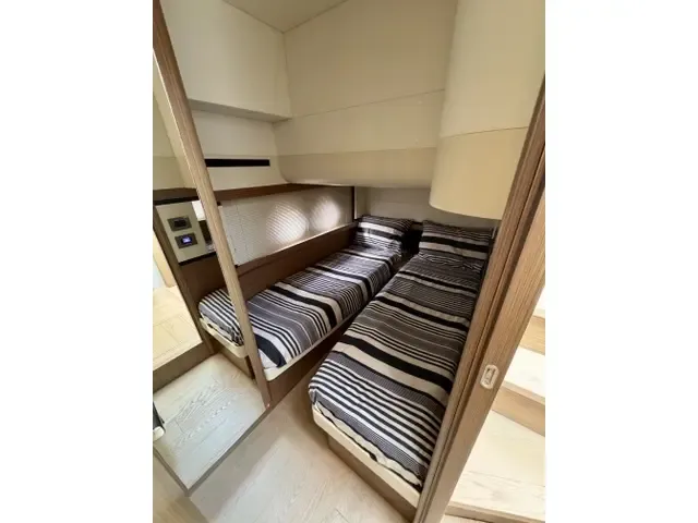 Slide: The Image of Absolute 50 FLY 2017 - 36