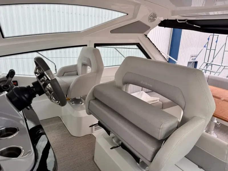 Slide: The Image of BENETEAU GT40 2021 - 18