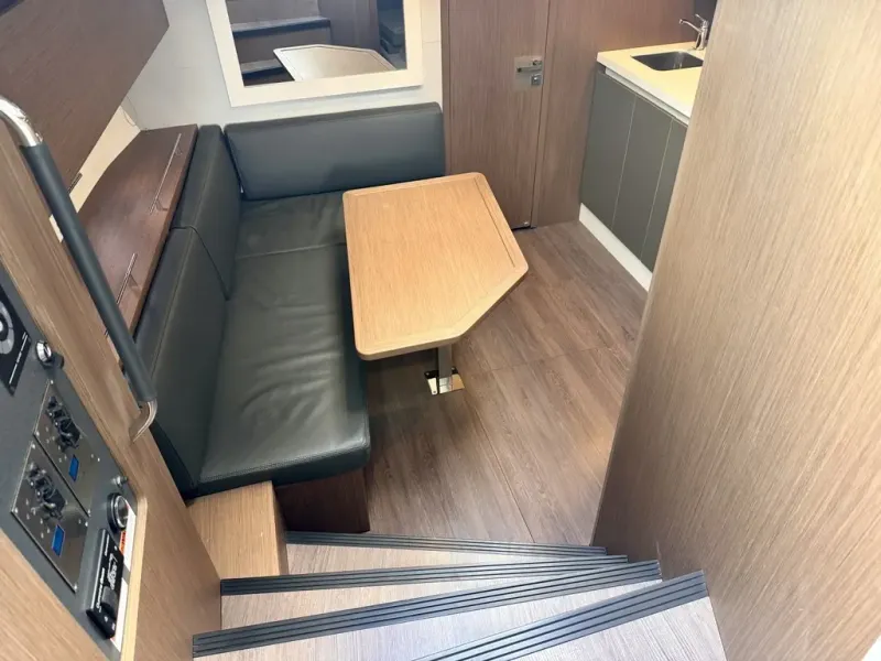 Slide: The Image of BENETEAU GT40 2021 - 23