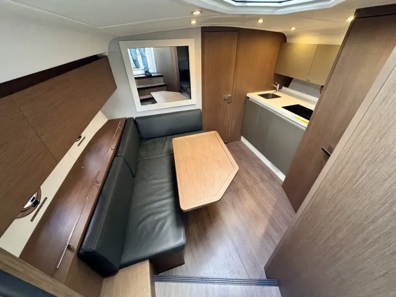 Slide: The Image of BENETEAU GT40 2021 - 24
