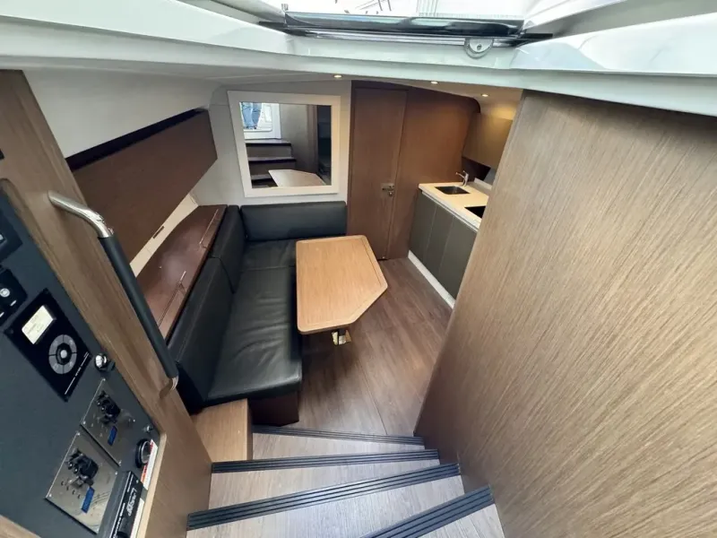 Slide: The Image of BENETEAU GT40 2021 - 25