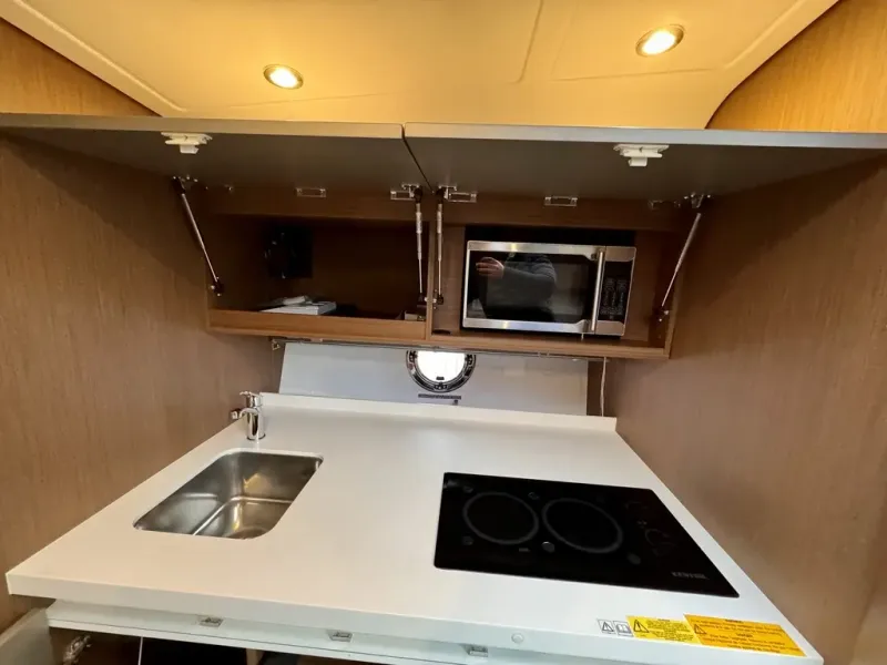 Slide: The Image of BENETEAU GT40 2021 - 31