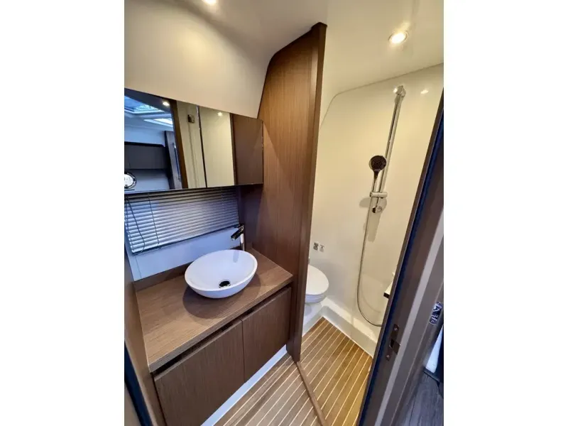Slide: The Image of BENETEAU GT40 2021 - 40