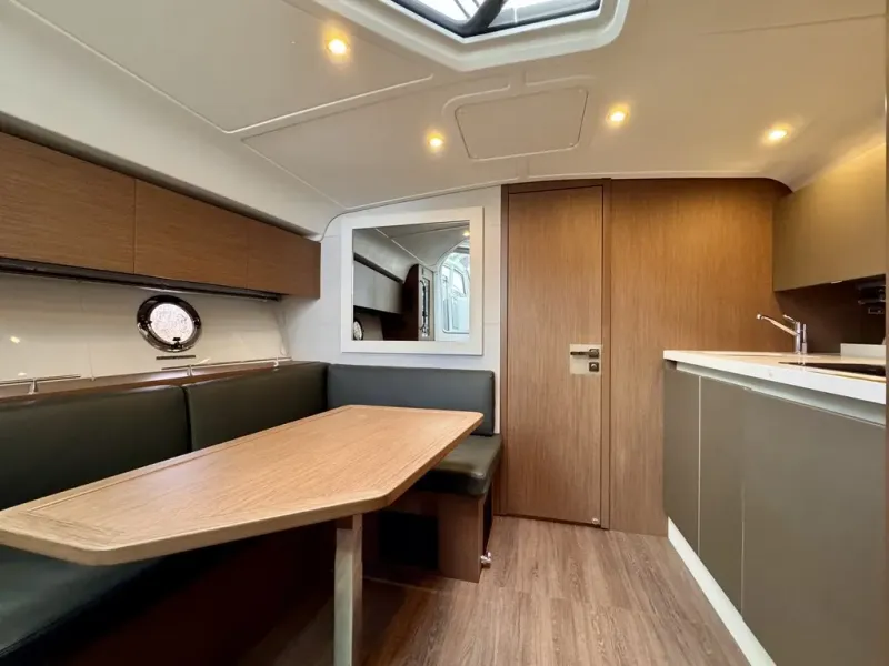 Slide: The Image of BENETEAU GT40 2021 - 47