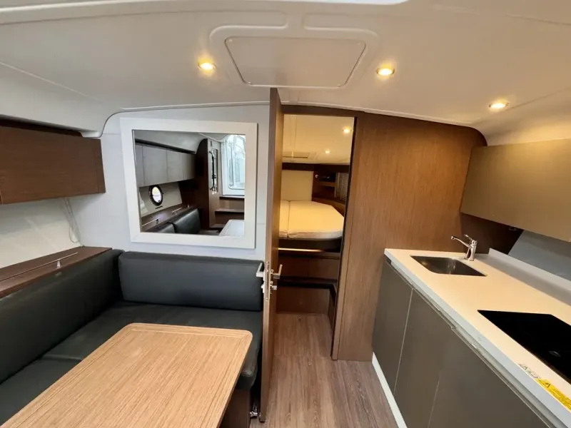 Slide: The Image of BENETEAU GT40 2021 - 48