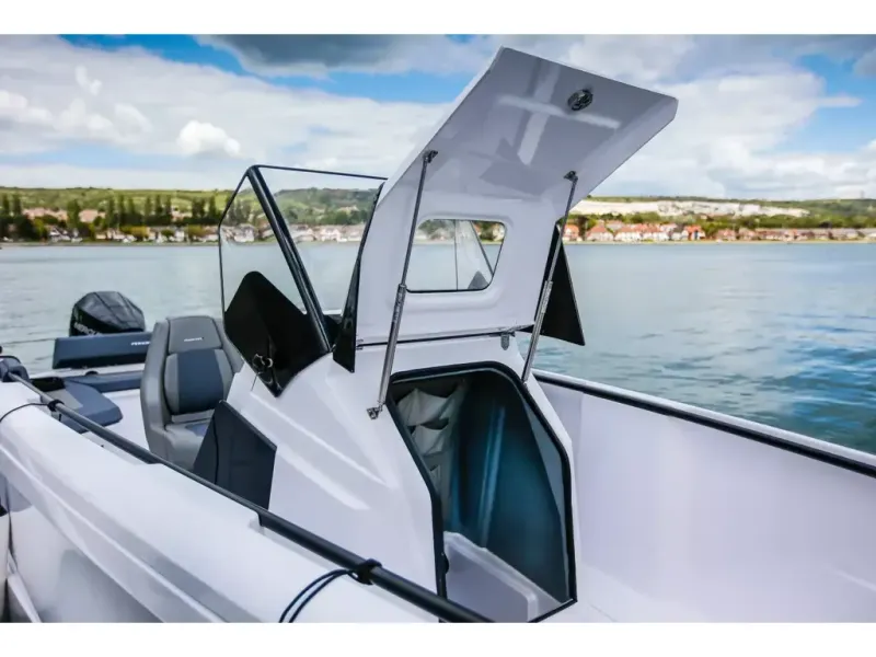 Slide: The Image of Axopar 22 SPYDER 2026 - 14