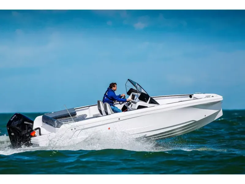 Slide: The Image of Axopar 22 SPYDER 2026 - 2