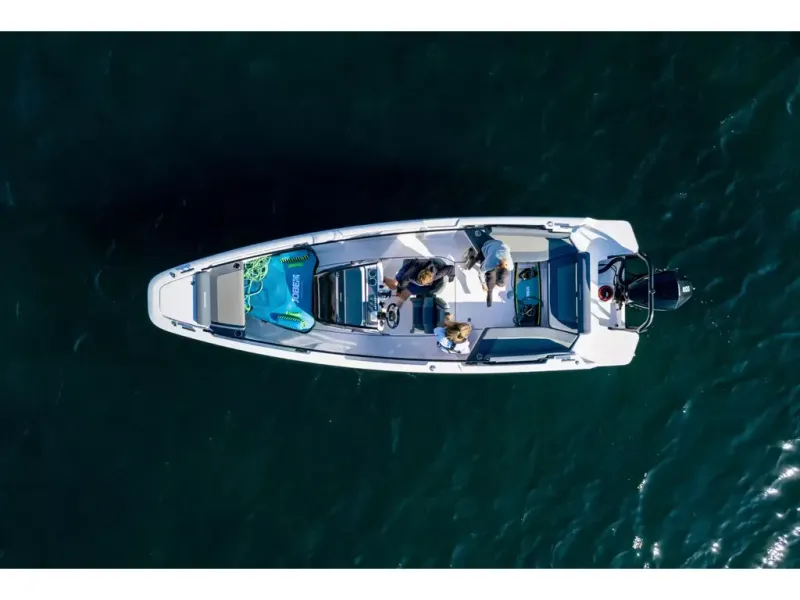 Slide: The Image of Axopar 22 SPYDER 2026 - 3