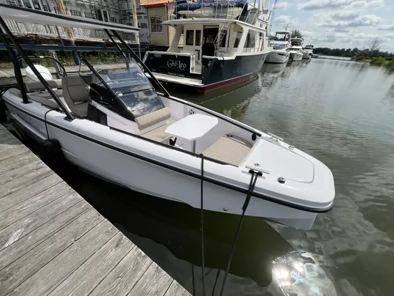 Slide: The Image of Axopar 22 T-TOP 2024 - 6