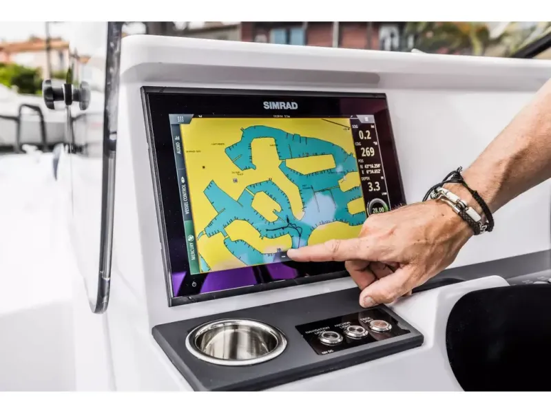 Slide: The Image of Axopar 25 CROSS TOP 2026 - 7