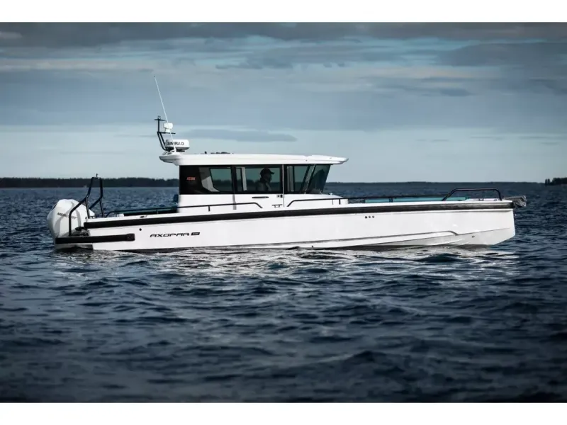 Slide: The Image of Axopar 28 CABIN 2026 - 2