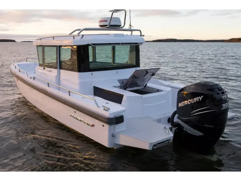 Slide: The Image of Axopar 28 CABIN 2026 - 22