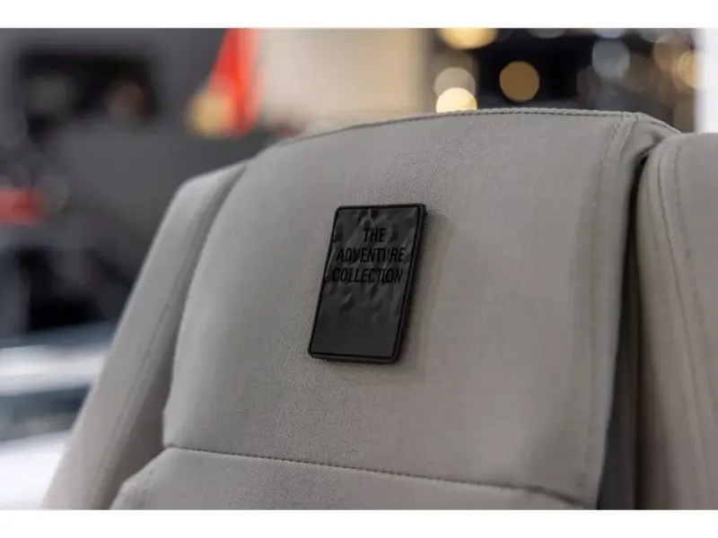 Slide: The Image of Axopar 29 SUN TOP 2026 - 10