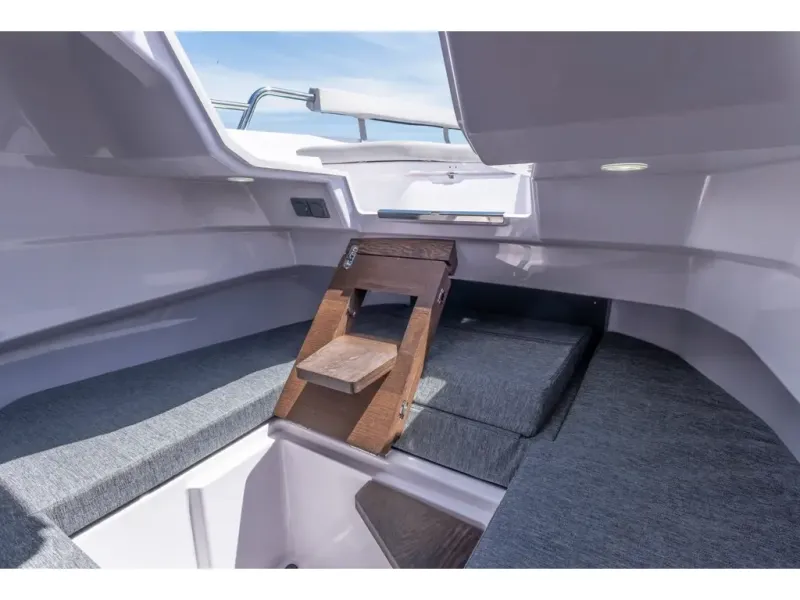 Slide: The Image of Axopar 29 XC CROSS CABIN 2026 - 11