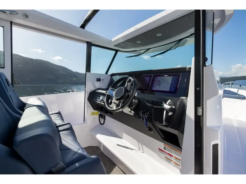 Slide: The Image of Axopar 29 XC CROSS CABIN 2026 - 17