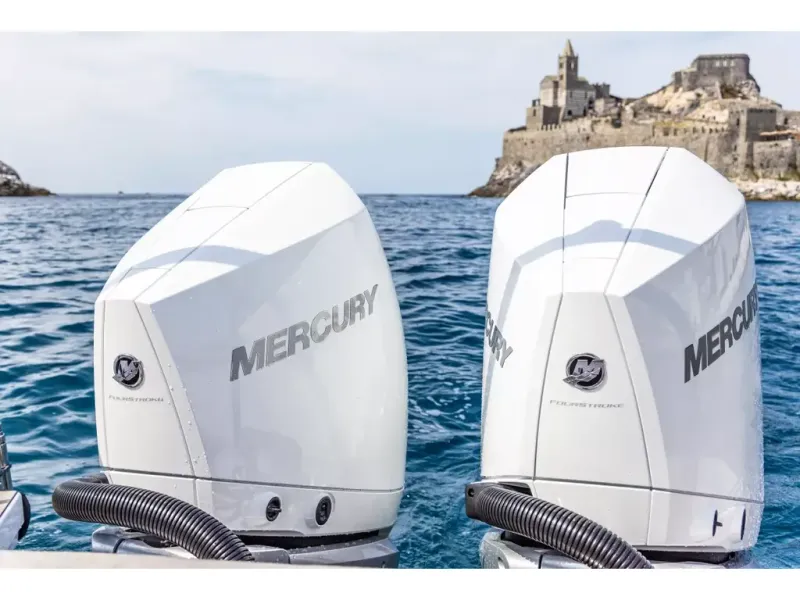 Slide: The Image of Axopar 37 SUN-TOP 2026 - 11