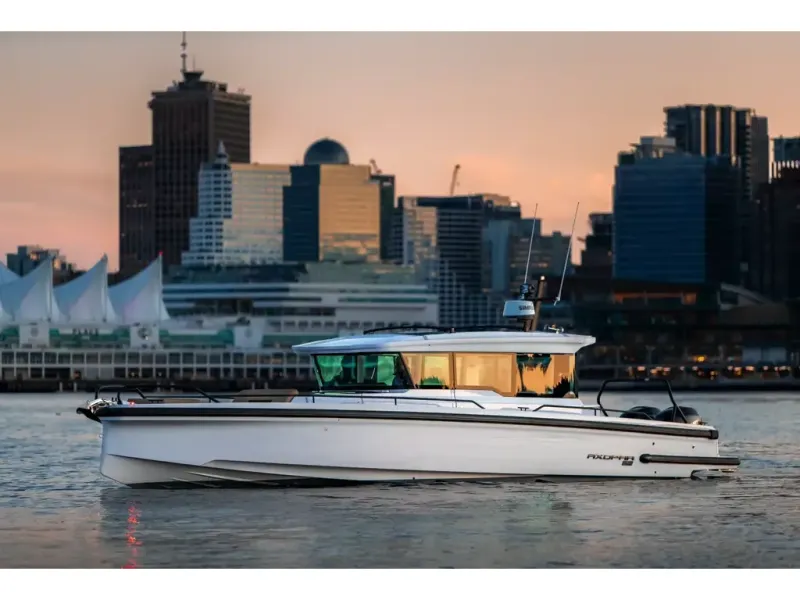 The Image of Axopar 37 XC CROSS CABIN 2026 - 0