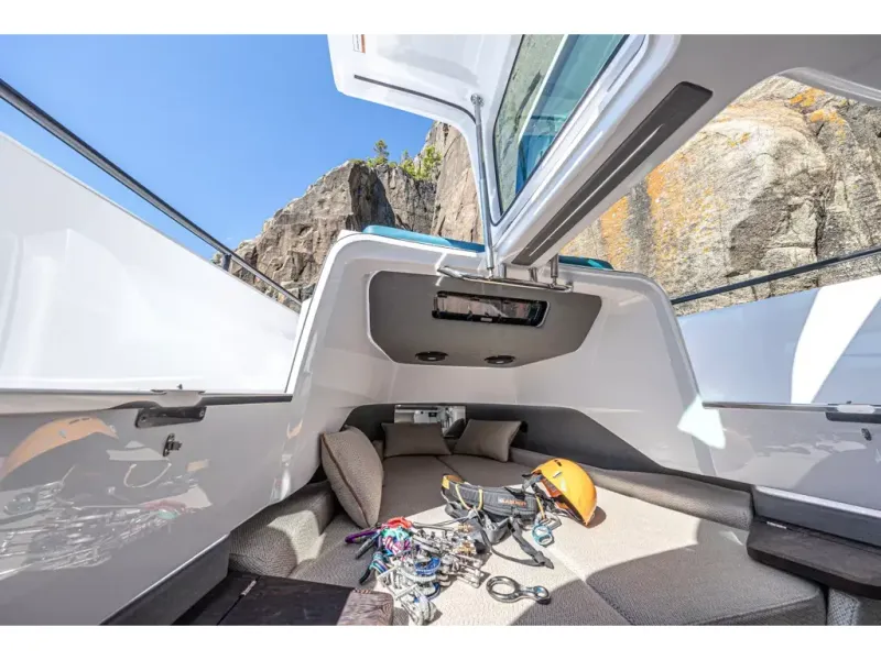 Slide: The Image of Axopar 37 XC CROSS CABIN 2026 - 12