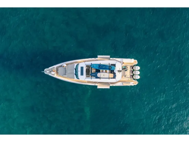 Slide: The Image of Axopar 45 SUN-TOP 2026 - 4