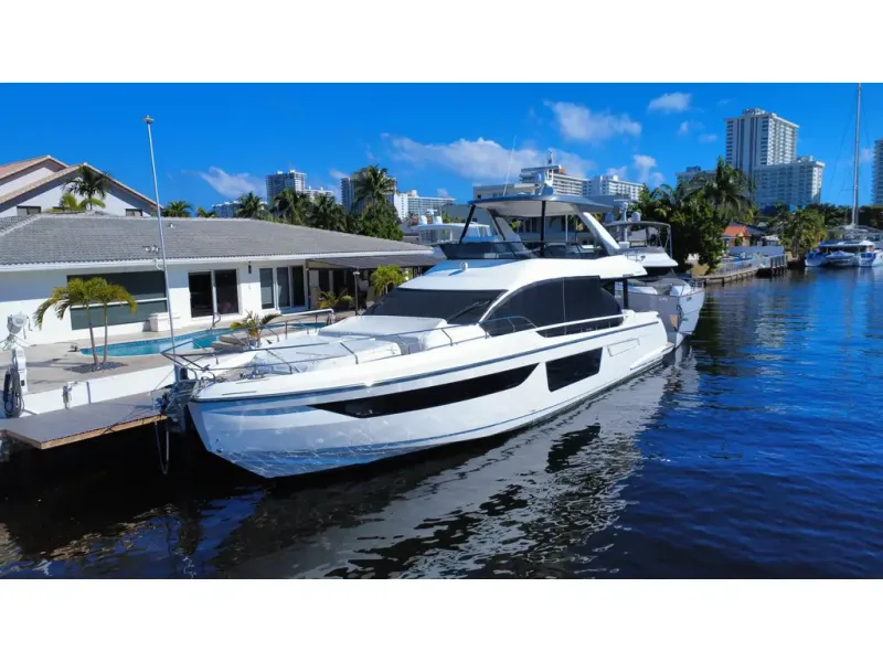 The Image of Azimut FLY 68 2025 - 0