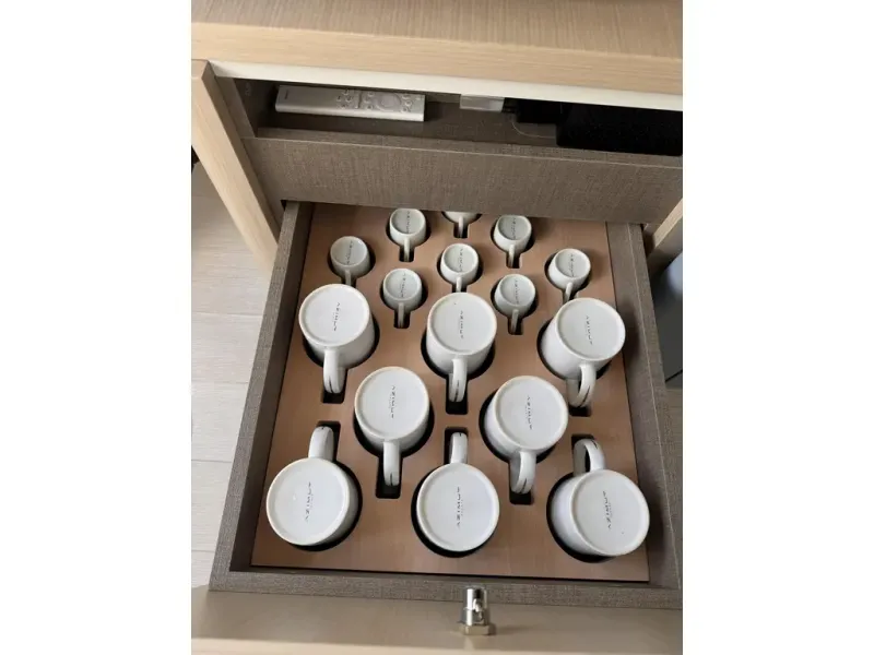 Slide: The Image of Azimut FLY 68 2025 - 17