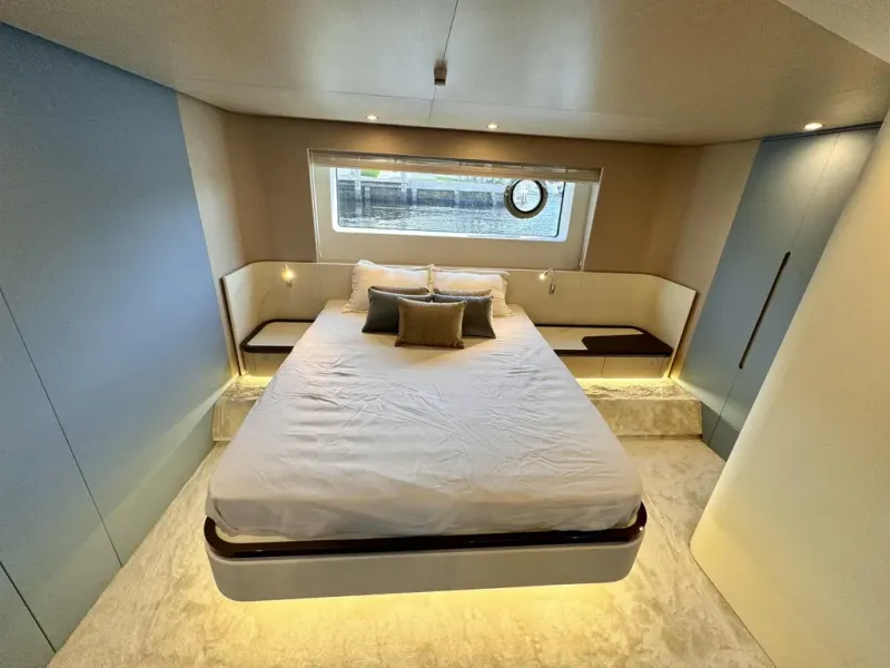 Slide: The Image of Azimut FLY 68 2025 - 41