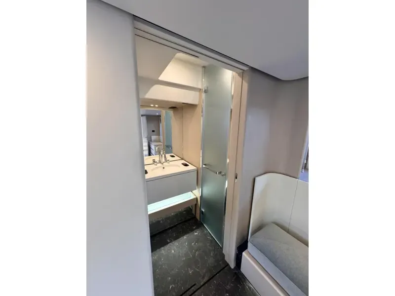 Slide: The Image of Azimut FLY 68 2025 - 44