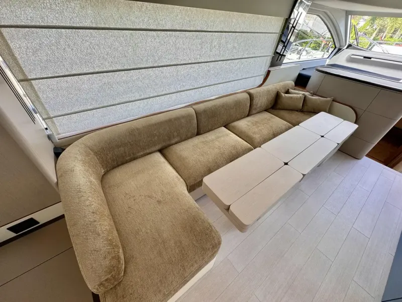 Slide: The Image of Azimut FLY 68 2025 - 53