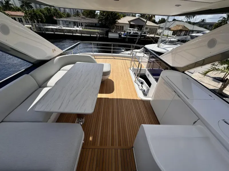 Slide: The Image of Azimut FLY 68 2025 - 56