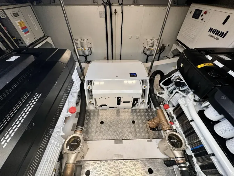 Slide: The Image of Azimut FLY 68 2025 - 57