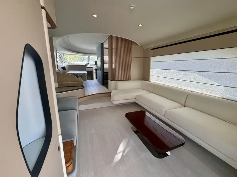 Slide: The Image of Azimut FLY 68 2025 - 9