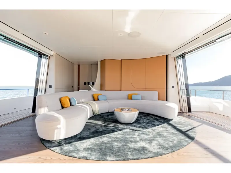 Slide: The Image of Azimut GRANDE 36M 2026 - 31