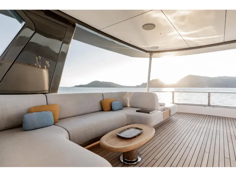 Slide: The Image of Azimut GRANDE 36M 2026 - 37