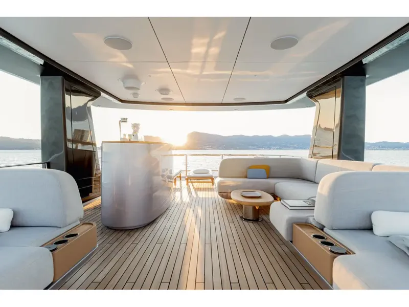 Slide: The Image of Azimut GRANDE 36M 2026 - 38