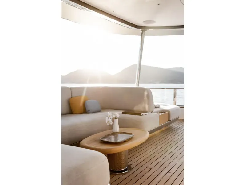 Slide: The Image of Azimut GRANDE 36M 2026 - 40