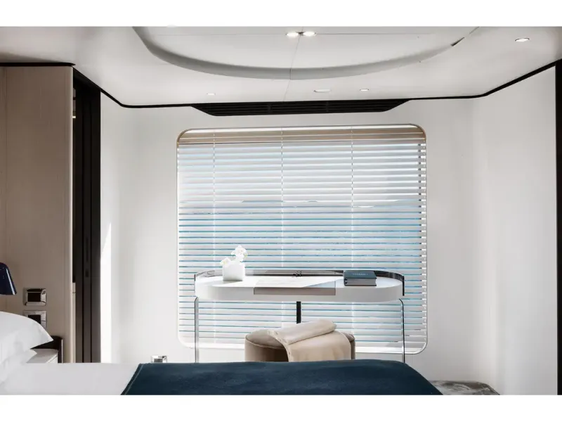 Slide: The Image of Azimut GRANDE 32M 2026 - 25