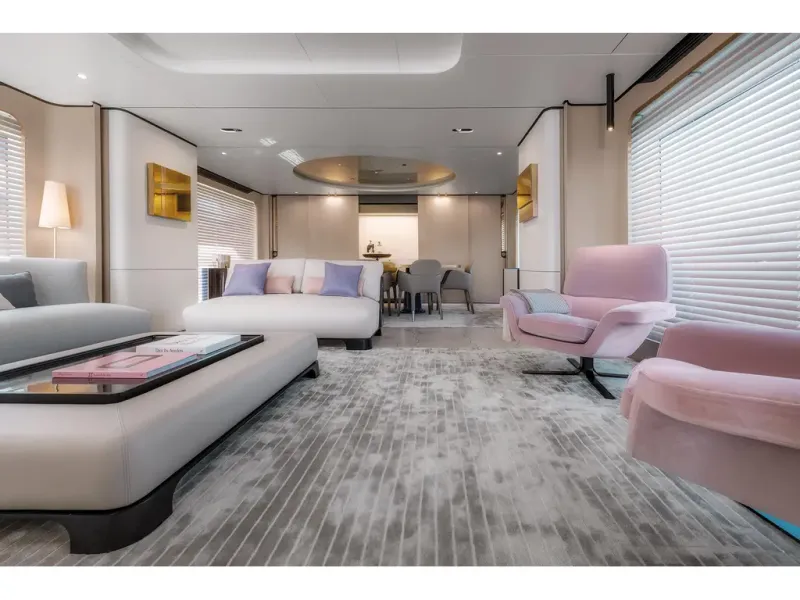 Slide: The Image of Azimut GRANDE 32M 2026 - 33