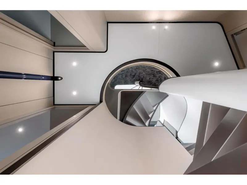 Slide: The Image of Azimut GRANDE 32M 2026 - 45