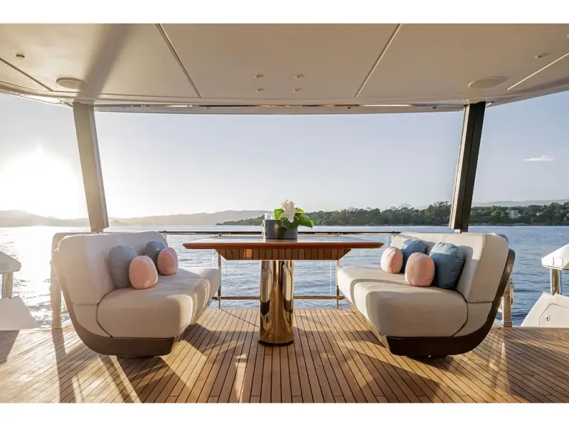 Slide: The Image of Azimut GRANDE 26M 2026 - 12