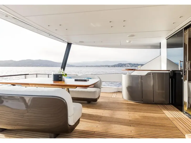 Slide: The Image of Azimut GRANDE 26M 2026 - 14