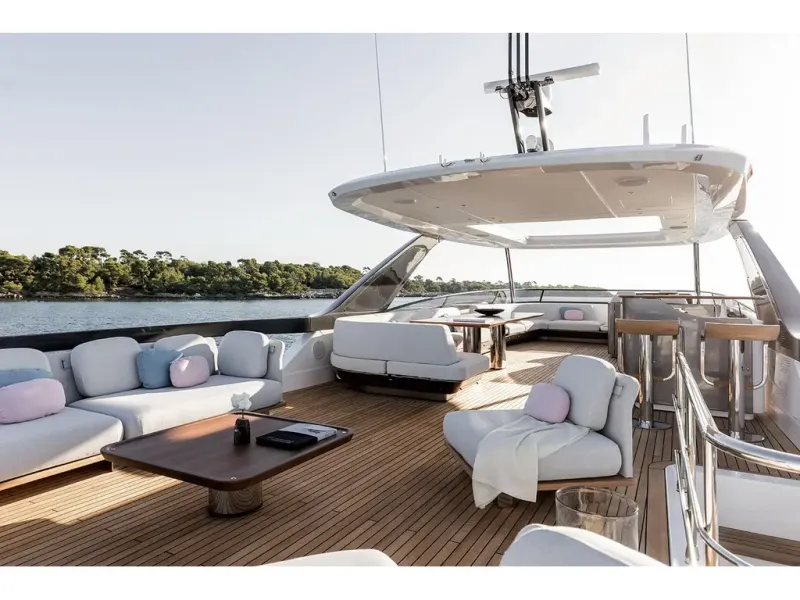 Slide: The Image of Azimut GRANDE 26M 2026 - 28