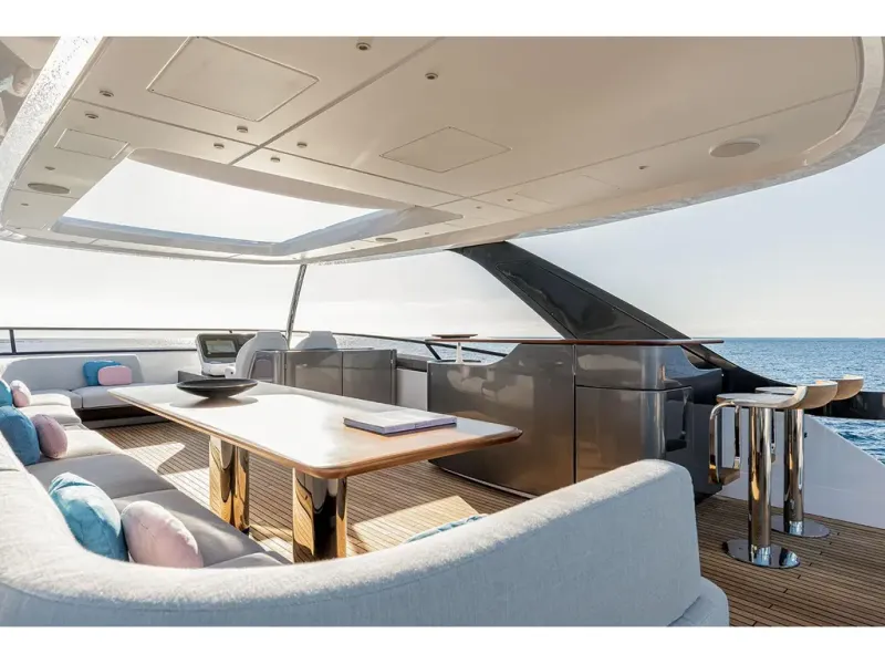 Slide: The Image of Azimut GRANDE 26M 2026 - 29