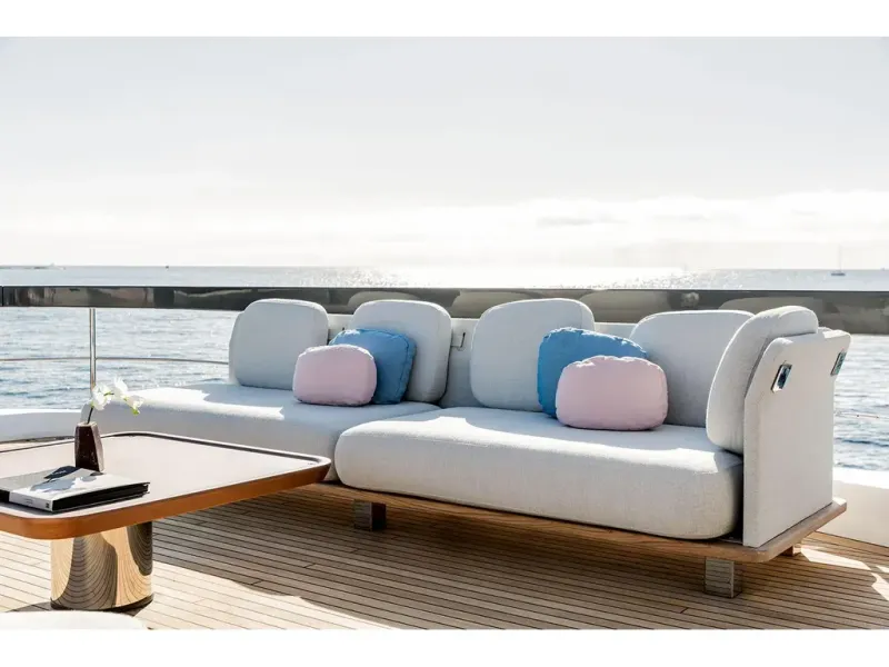 Slide: The Image of Azimut GRANDE 26M 2026 - 36