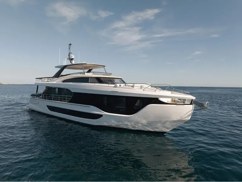 Slide: The Image of Azimut GRANDE 26M 2026 - 4