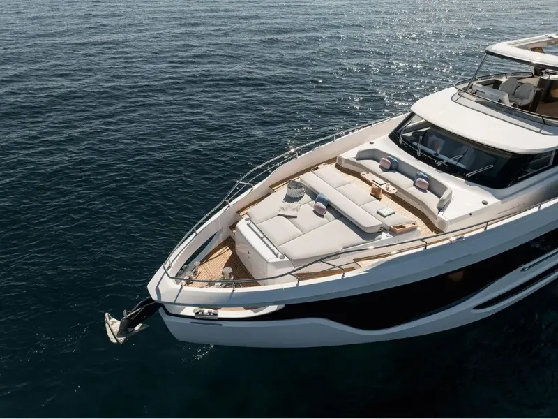 Slide: The Image of Azimut GRANDE 26M 2026 - 8
